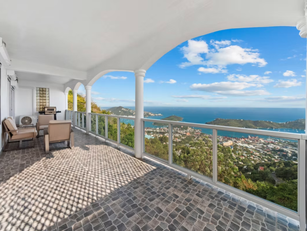 Luxurious Villa With Spectacular Views in St. Thomas